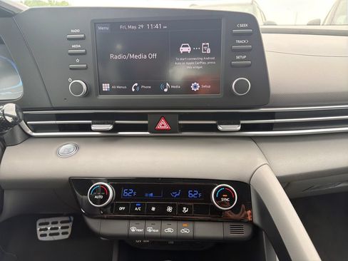 Used 2026 Hyundai Elantra Sport FWD image 20