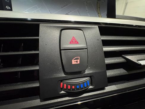 Used 2018 BMW M3 image 24