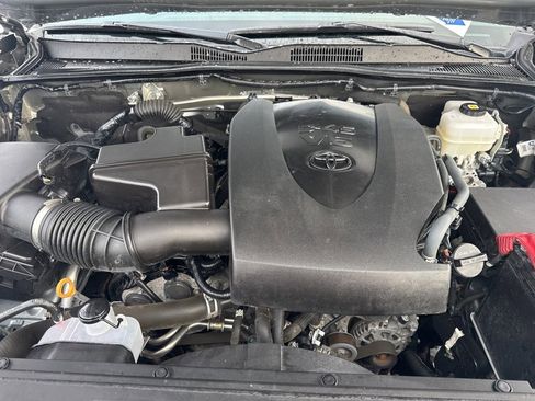 Used 2023 Toyota Tacoma TRD Sport image 25