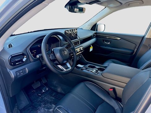 New 2025 Honda Pilot Elite image 9