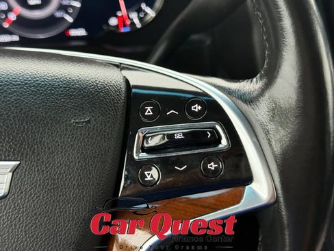 Used 2017 Cadillac Escalade Luxury AWD/4WD image 34
