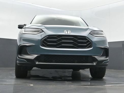 Certified 2025 Honda HR-V Sport image 11