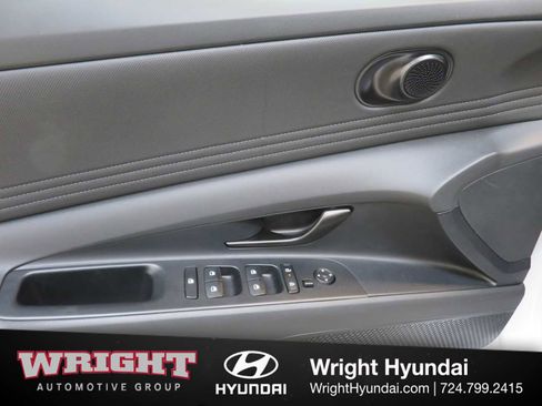 Certified 2025 Hyundai Elantra Sport image 10