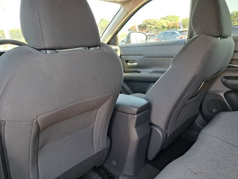 Used 2026 Nissan Kicks SV w/ Cold Weather Package FWD image 22