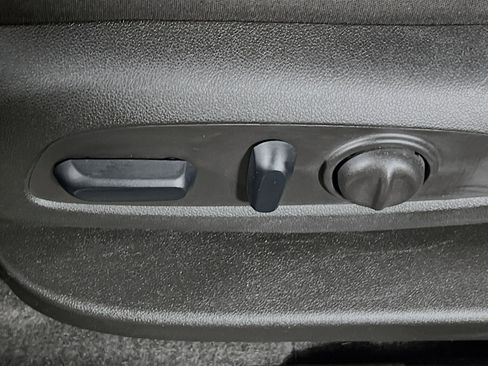 Used 2024 Chevrolet Equinox LT image 16