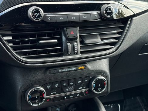 Certified 2023 Ford Escape ST-Line AWD/4WD image 18
