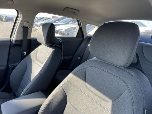 New 2025 Kia K4 EX image 21