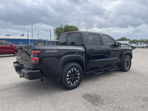Used 2023 Nissan Frontier Pro-X w/ Tow Package image 2