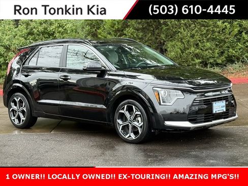 Used 2023 Kia Niro EX Touring image 1