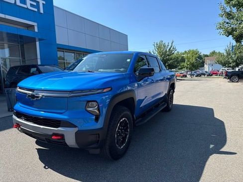 Used 2026 Chevrolet Silverado EV Trail Boss AWD/4WD image 2