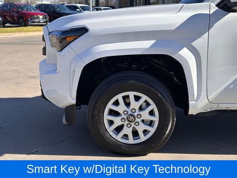 Used 2025 Toyota Tacoma SR5 image 6