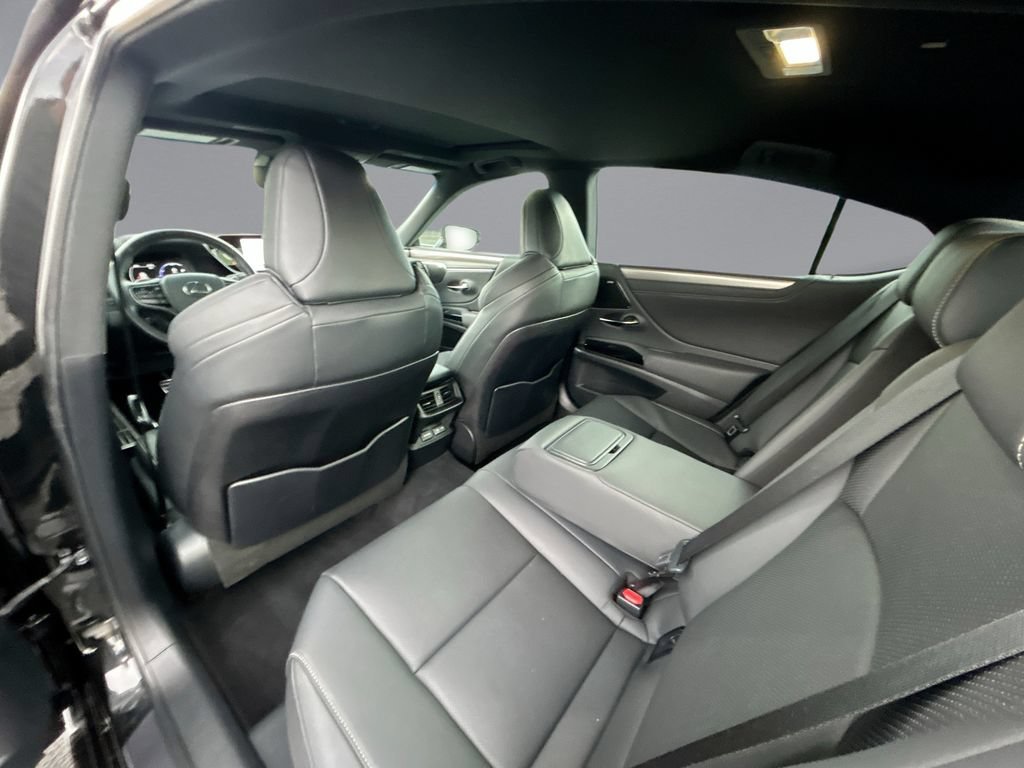 Used 2024 Lexus ES 300h F Sport w/ Accessory Package (Z2) FWD image 30