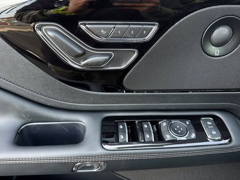 New 2026 Lincoln Aviator Reserve image 10