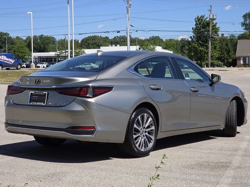 Certified 2021 Lexus ES 250 w/ Premium Package AWD/4WD image 8