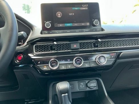 Used 2024 Honda Civic EX-L image 17