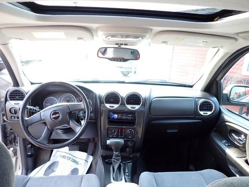 Used 2008 GMC Envoy SLE w/ Sun And Sound Package AWD/4WD image 10