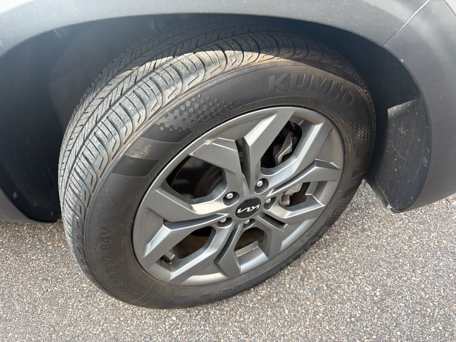Used 2024 Kia Seltos S AWD/4WD image 5