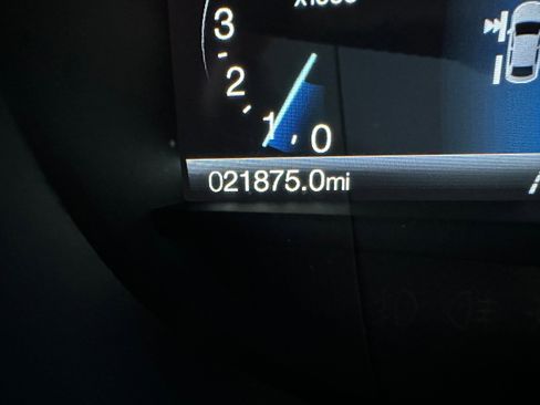 Used 2024 Ford Edge SEL w/ Class II Trailer Tow Package image 10