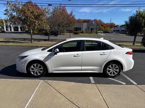 Certified 2023 Toyota Corolla LE image 5