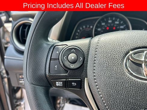 Used 2015 Toyota RAV4 XLE FWD image 8