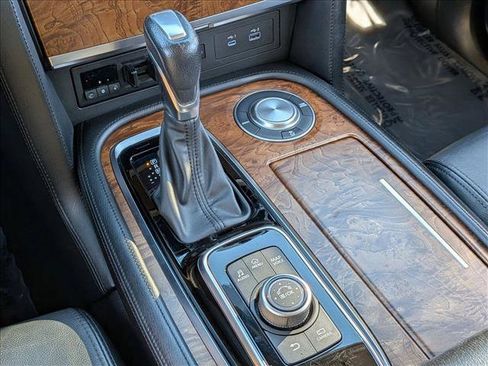 Used 2024 Nissan Armada SL w/ Captain's Chairs Package image 12