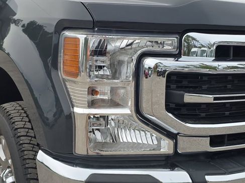 Used 2021 Ford F250 Lariat w/ Chrome Package AWD/4WD image 7