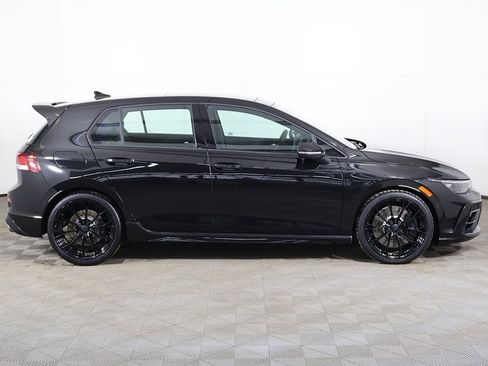 Used 2025 Volkswagen Golf R Black Edition image 22