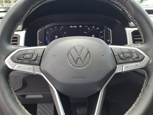 Used 2023 Volkswagen Atlas SEL AWD/4WD image 5