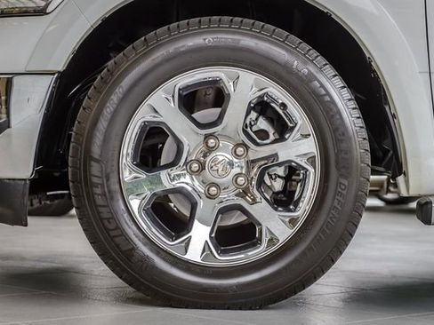 Used 2015 RAM 1500 Laramie w/ Convenience Group RWD image 11