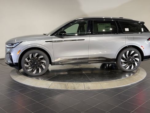 New 2024 Lincoln Nautilus Reserve w/ Equipment Group 202A image 5