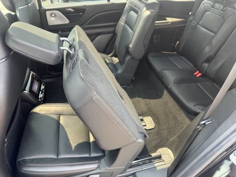 Used 2022 Lincoln Aviator Grand Touring w/ Equipment Group 301A AWD/4WD image 41