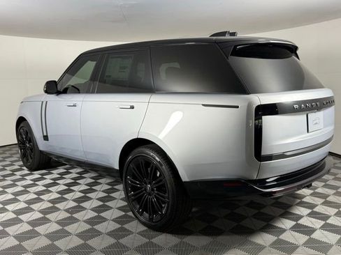 New 2025 Land Rover Range Rover SE image 5