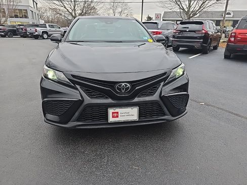 Certified 2023 Toyota Camry SE image 9