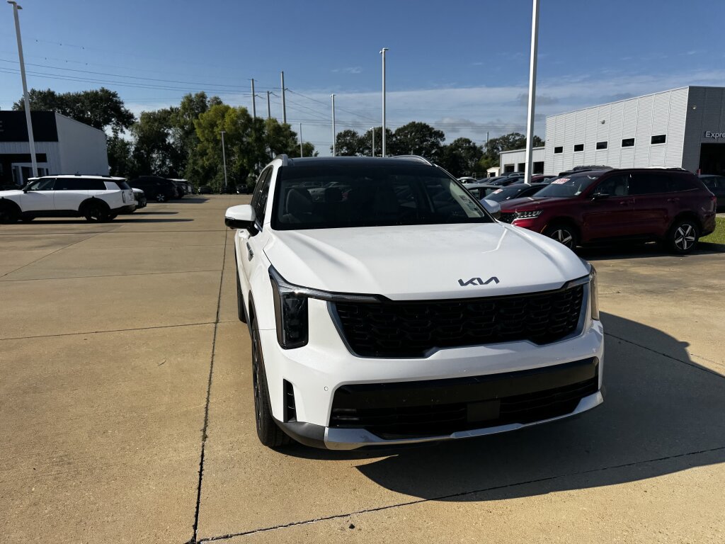 Certified 2026 Kia Sorento SX FWD image 9