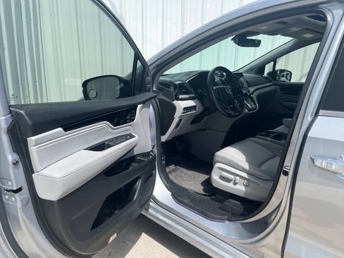 Used 2023 Honda Odyssey Touring image 10