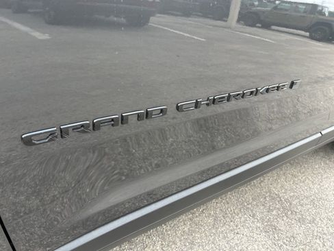 New 2026 Jeep Grand Cherokee Laredo image 19