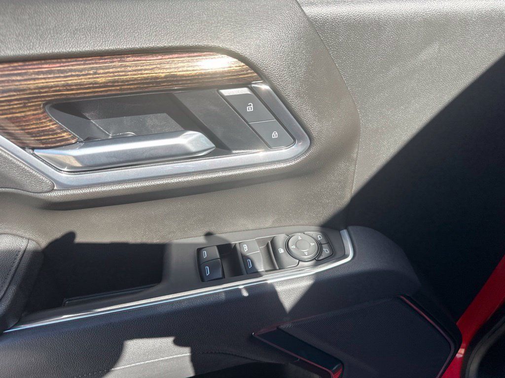 Used 2025 GMC Sierra 1500 Elevation AWD/4WD image 17