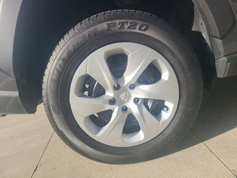 Used 2024 Toyota RAV4 LE image 10