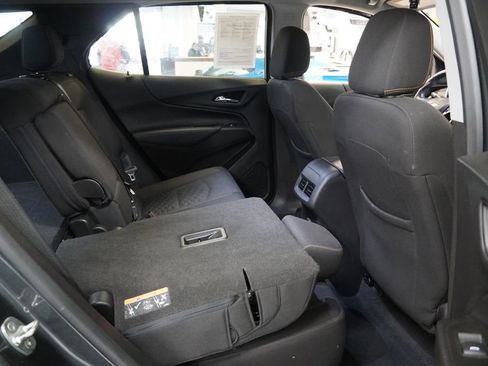 Used 2021 Chevrolet Equinox LT image 33