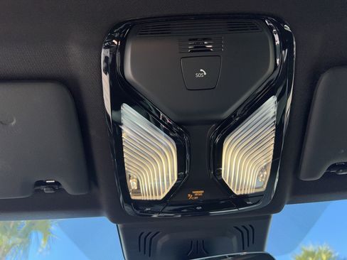 Used 2024 BMW M3 Competition w/ Executive Package image 39