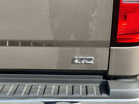 Used 2015 Chevrolet Silverado 2500 LTZ image 26