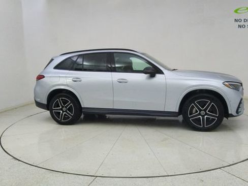Used 2025 Mercedes-Benz GLC 300 4MATIC image 63