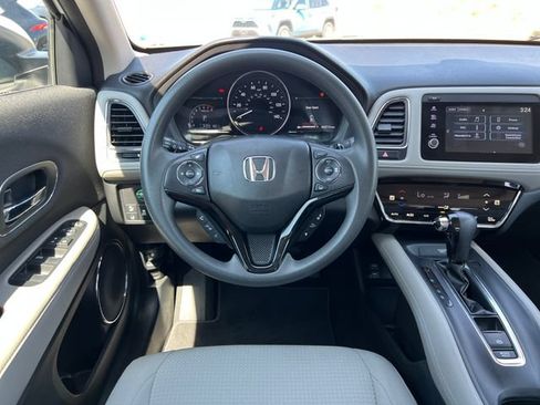Used 2022 Honda HR-V EX image 12