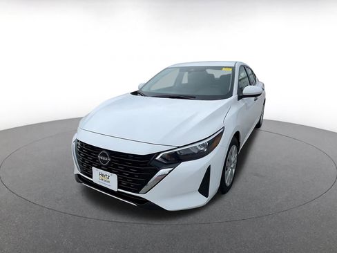 Used 2025 Nissan Sentra S image 7