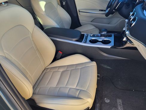 Used 2023 Kia Stinger GT2 image 22