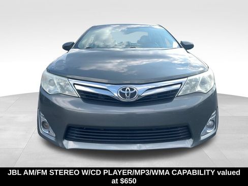 Used 2012 Toyota Camry XLE FWD image 2
