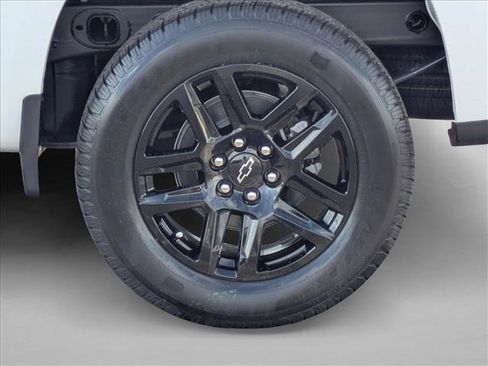 New 2026 Chevrolet Silverado 1500 Custom w/ Rally Edition image 9