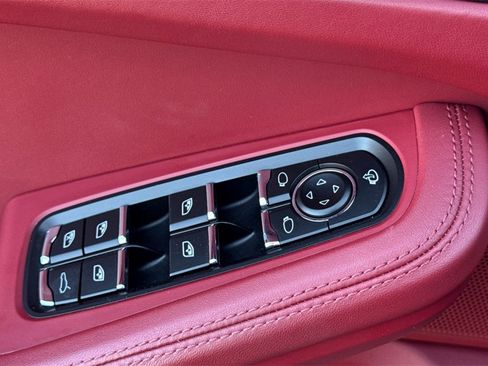 Used 2023 Porsche Macan GTS image 15