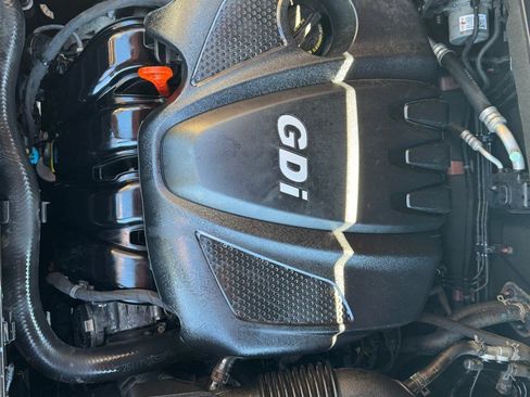 Used 2015 Hyundai Santa Fe Sport image 14