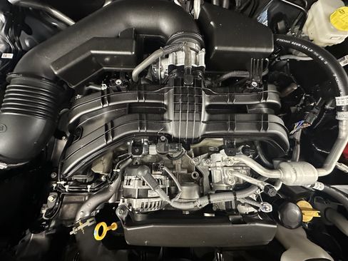 Certified 2025 Subaru Forester Limited image 3